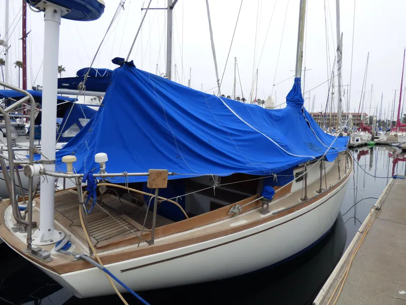 1976 Fuji 35 Cutter