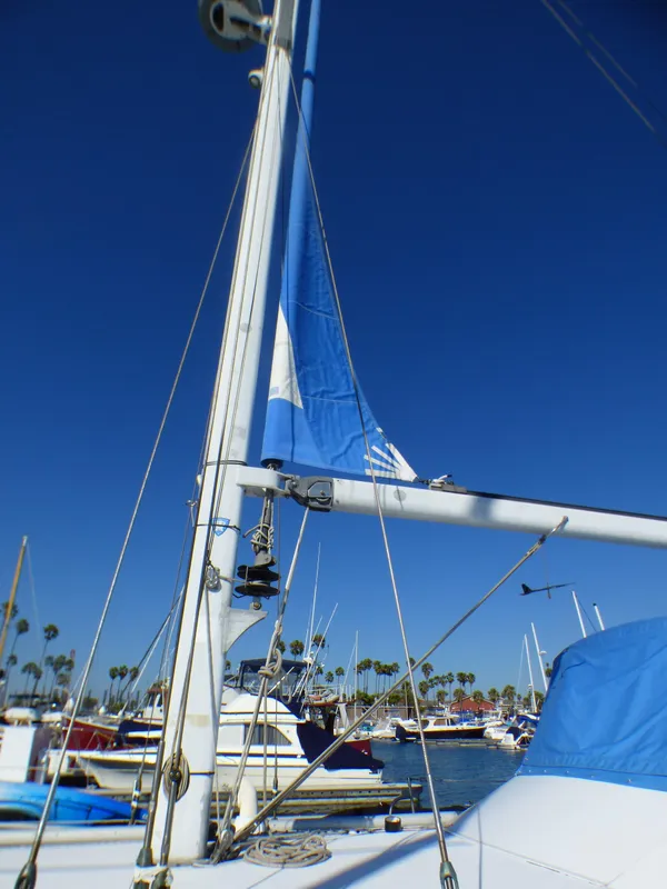 1982 Lancer Yachts Center Cockpit