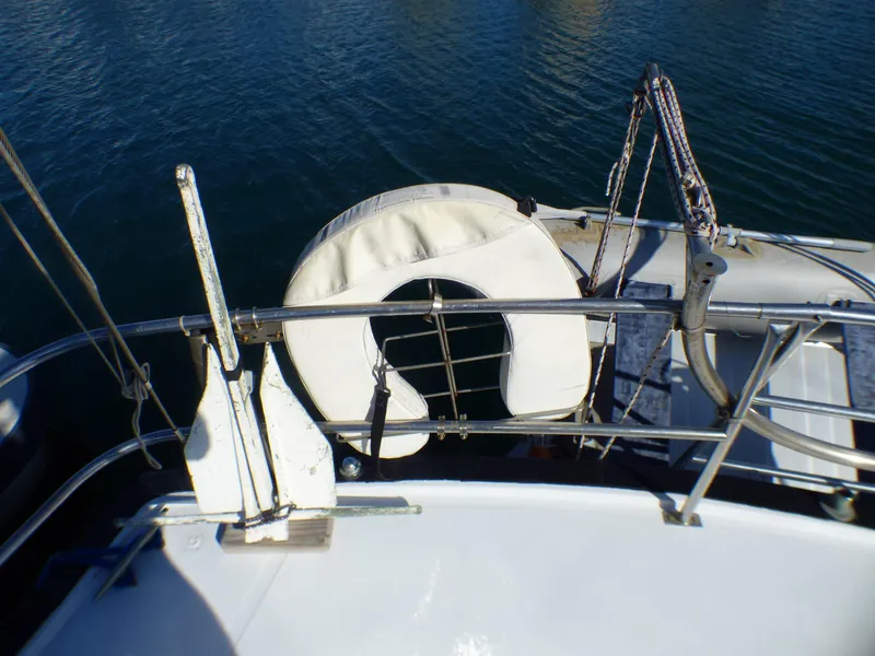 1982 Lancer Yachts Center Cockpit