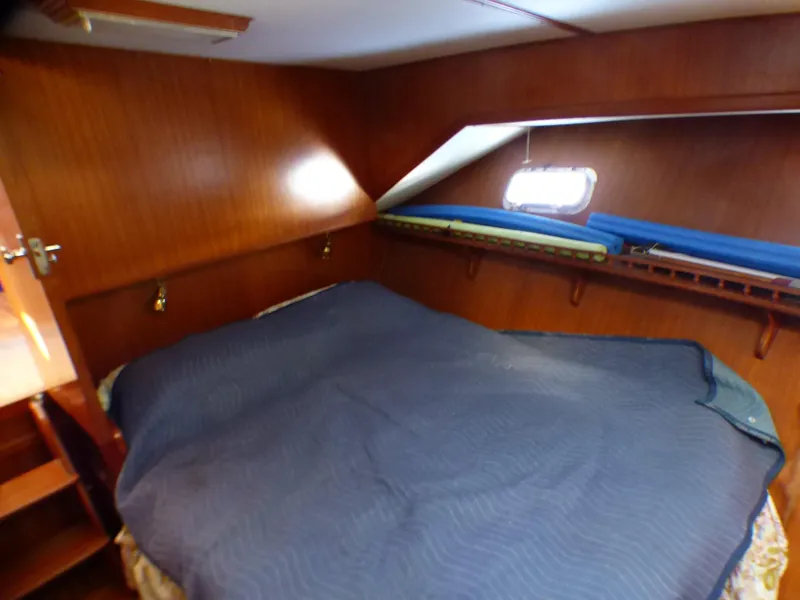 1984 Spindrift 40