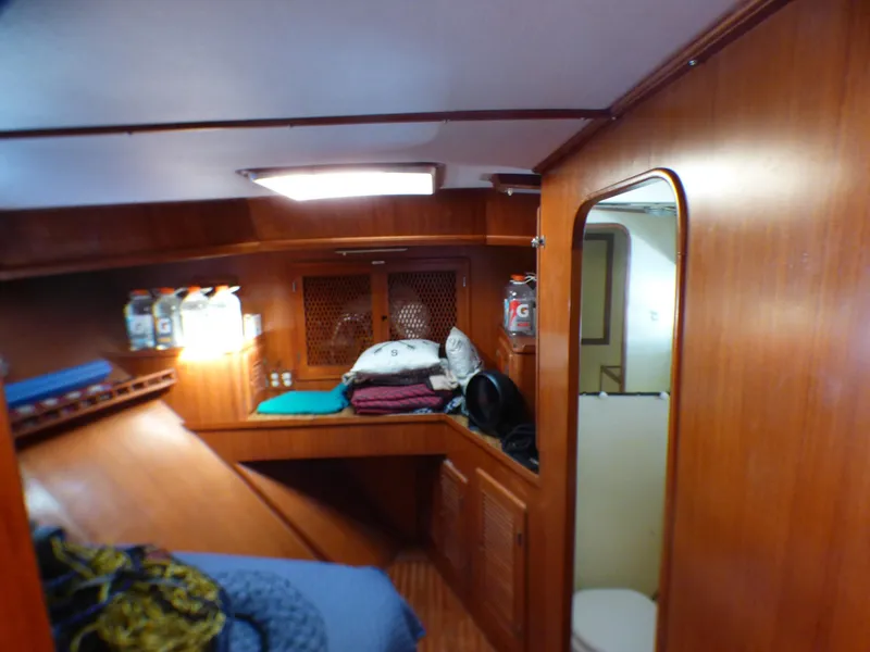 1984 Spindrift 40