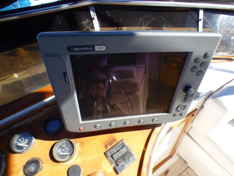 1984 Spindrift 40