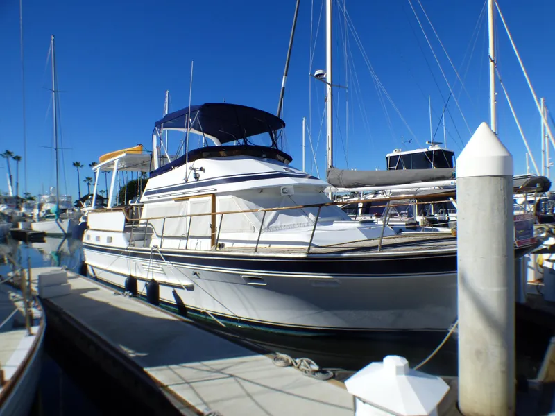 1984 Spindrift 40