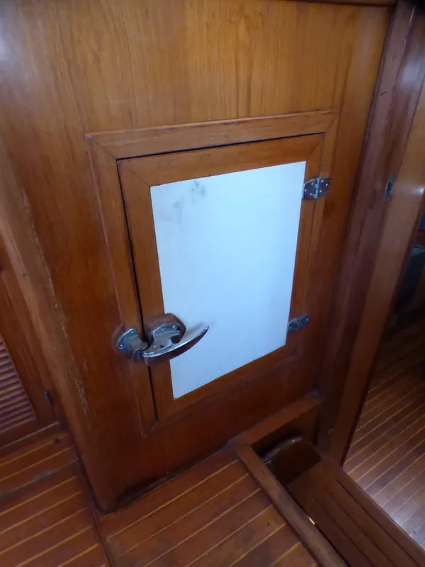 1984 Spindrift 40