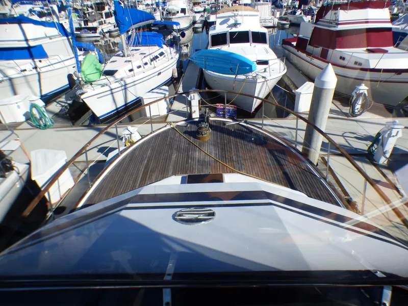 1984 Spindrift 40