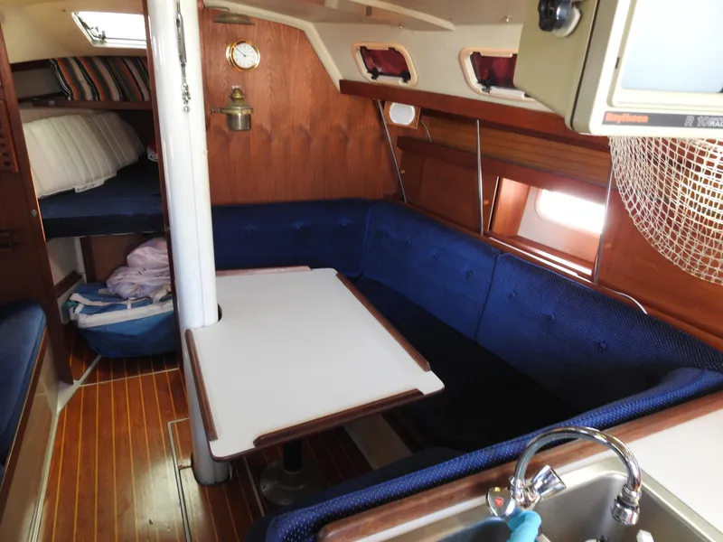 1988 Catalina 34
