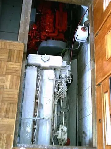 1977 Marine Trading Double Cabin