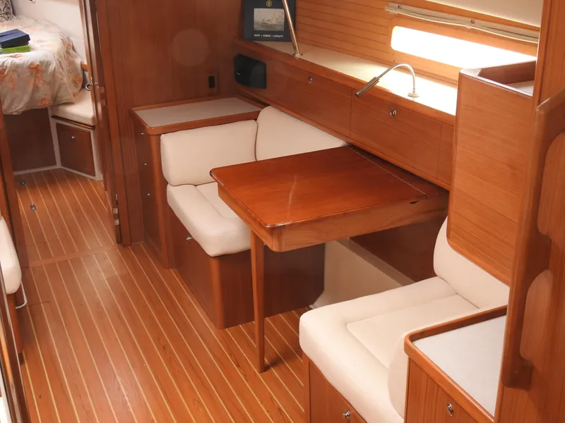 2017 Catalina 425