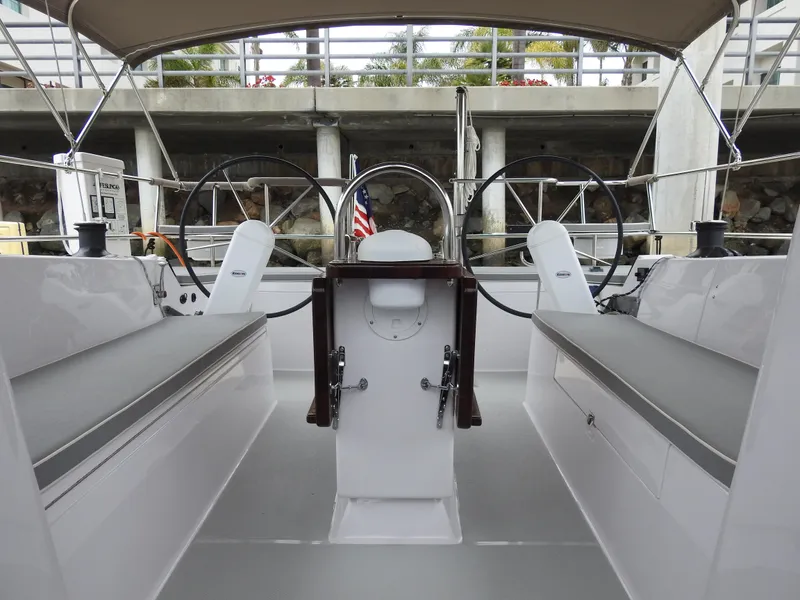 2017 Catalina 425