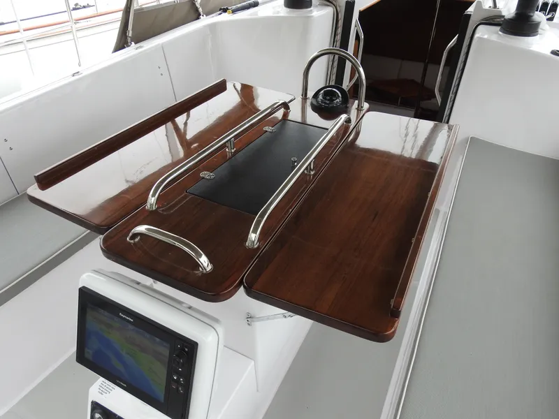2017 Catalina 425