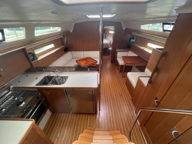 2017 Catalina 425