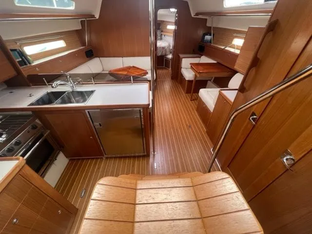 2017 Catalina 425