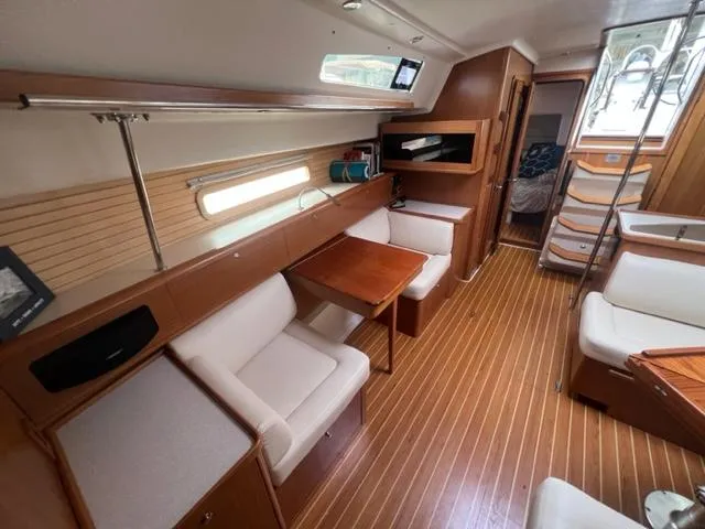 2017 Catalina 425