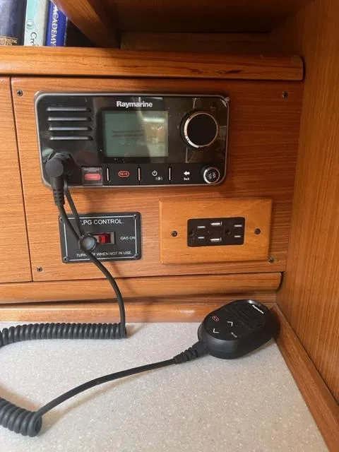 2017 Catalina 425
