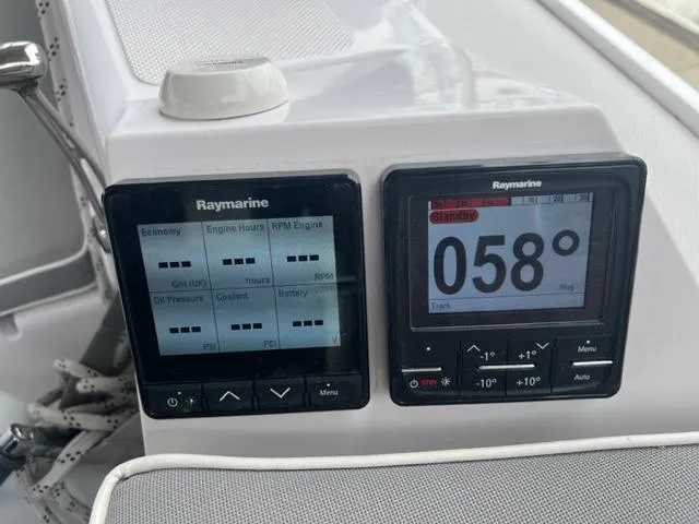2017 Catalina 425