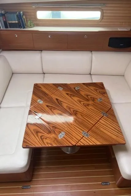 2017 Catalina 425