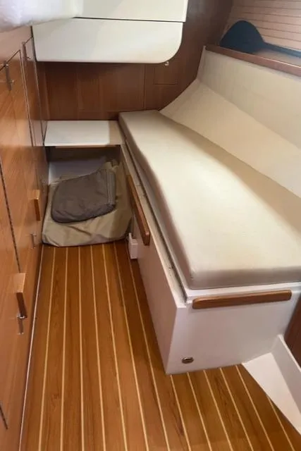2017 Catalina 425