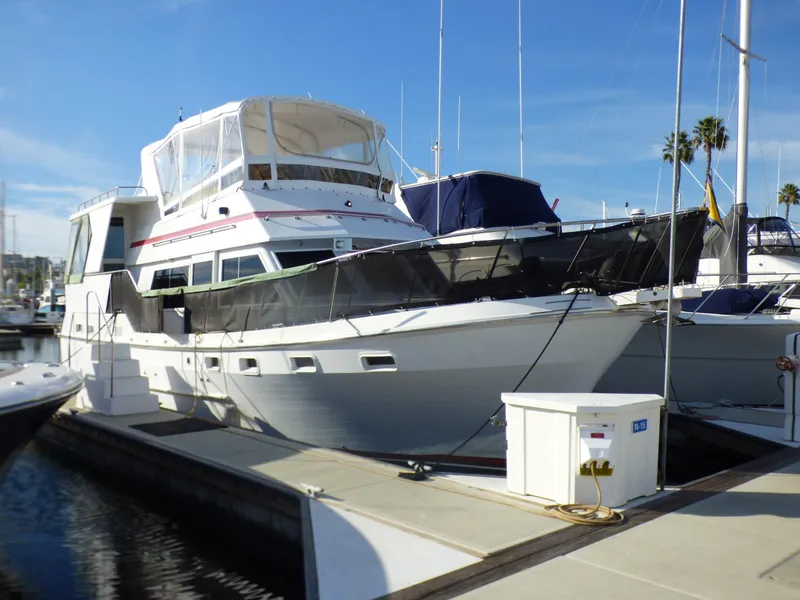 1984 Nova Sundeck Motor Yacht