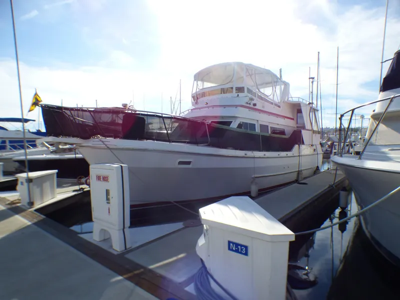 1984 Nova Sundeck Motor Yacht