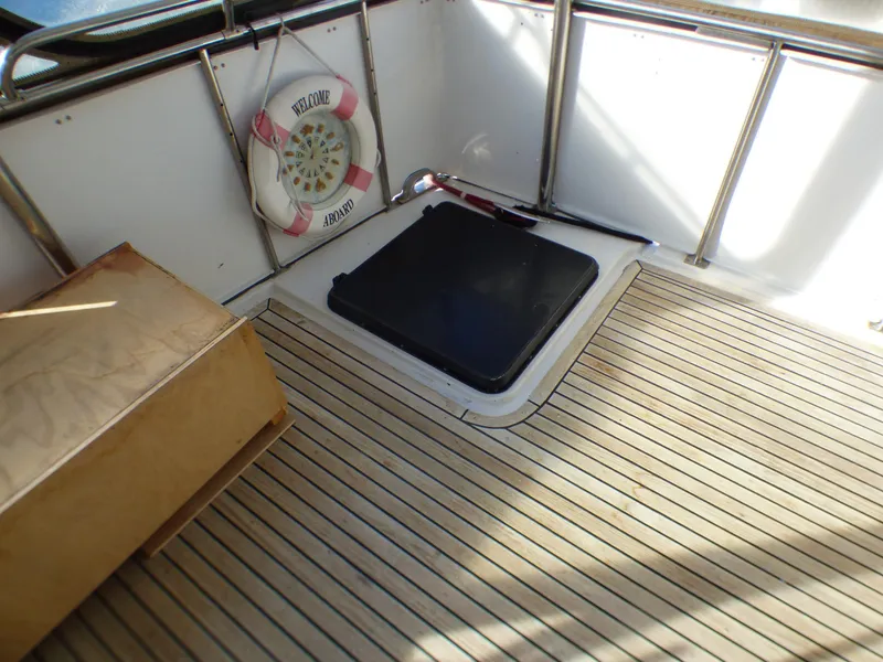 1984 Nova Sundeck Motor Yacht