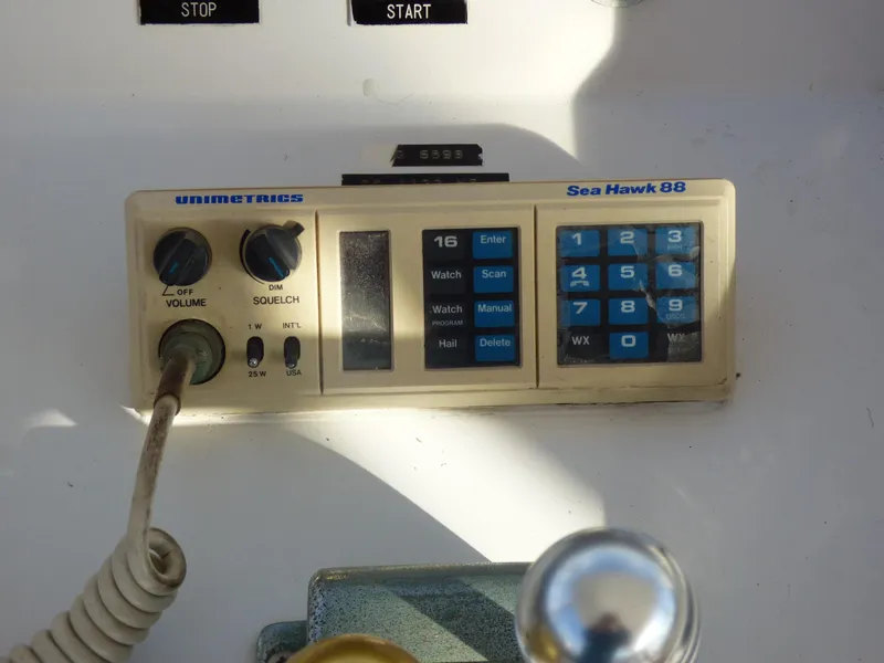 1984 Nova Sundeck Motor Yacht
