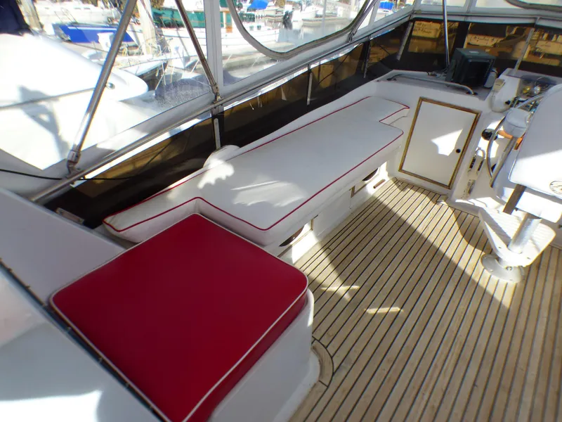 1984 Nova Sundeck Motor Yacht