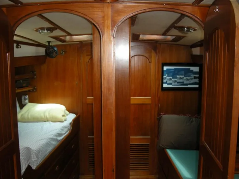 1982 Formosa 43 Performance Cruiser