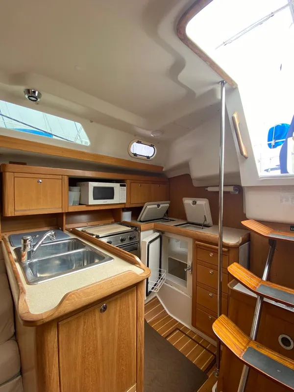 2003 Catalina 350
