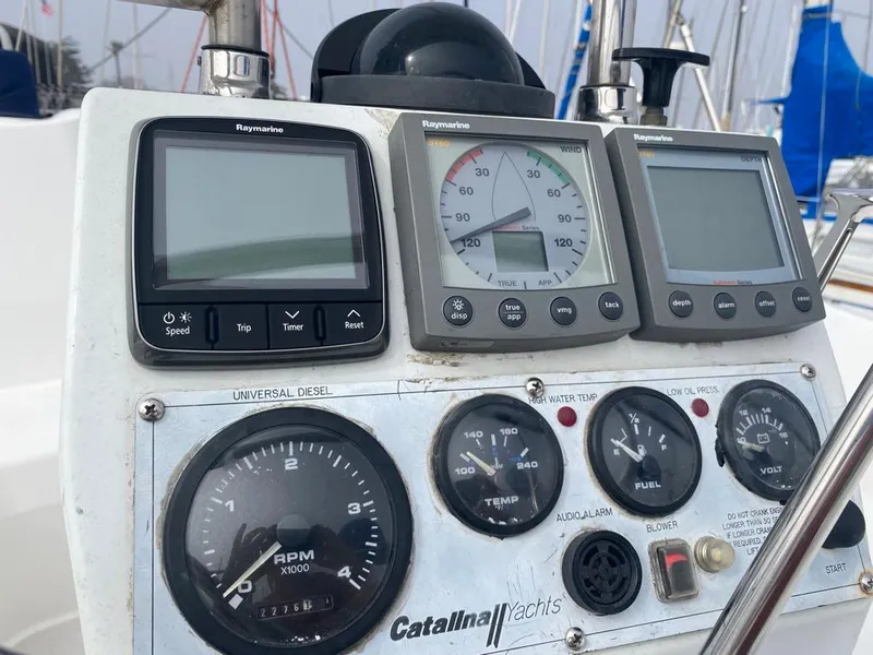 2003 Catalina 350