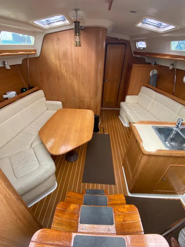 2003 Catalina 350