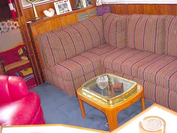 1986 Chris-Craft Catalina 362
