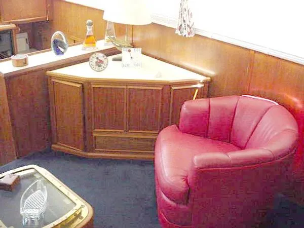 1986 Chris-Craft Catalina 362