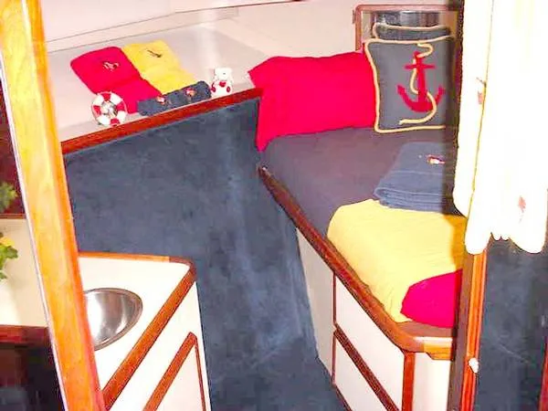 1986 Chris-Craft Catalina 362