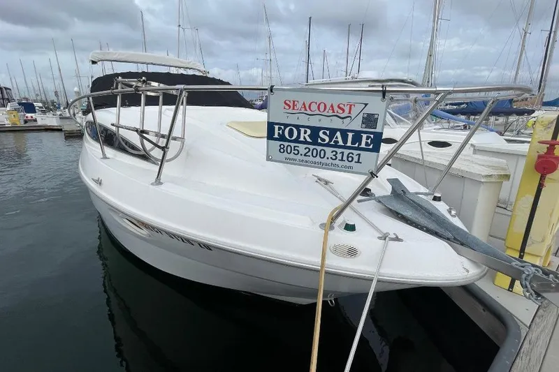 2000 Bayliner 2655 Ciera Sunbridge boat for sale at marina.