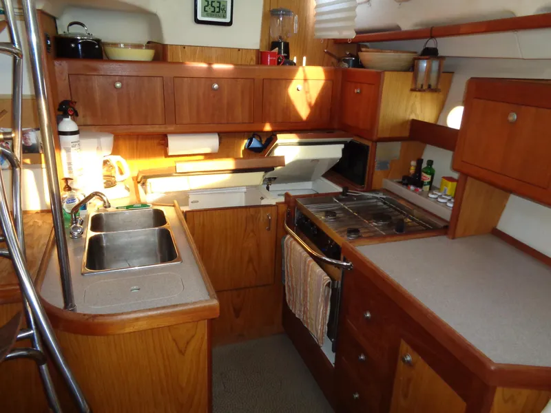 2000 Hunter Passage 450