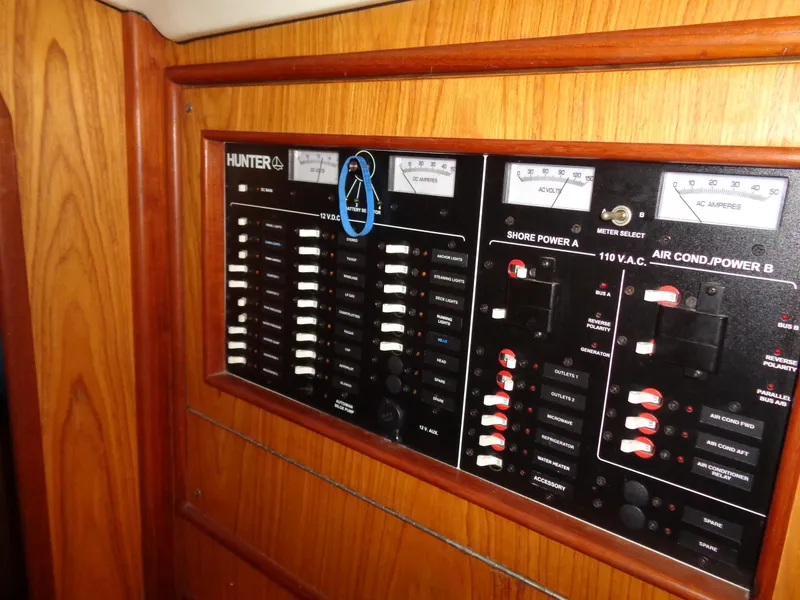 2000 Hunter Passage 450