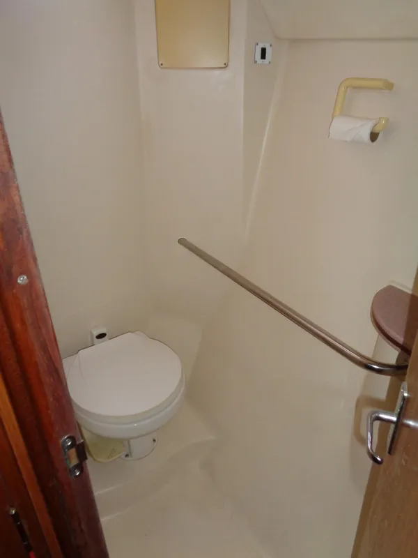 2000 Hunter Passage 450