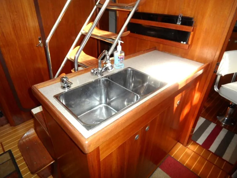 2000 Hunter 460