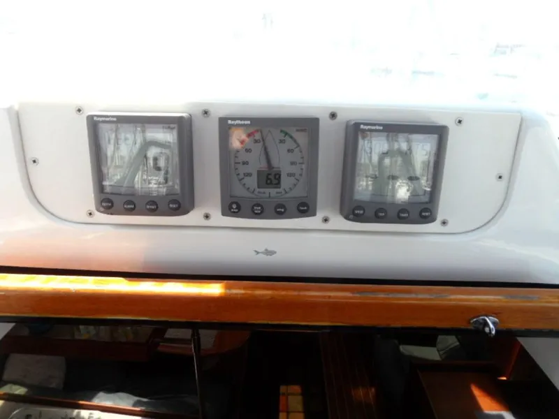 2000 Hunter 460