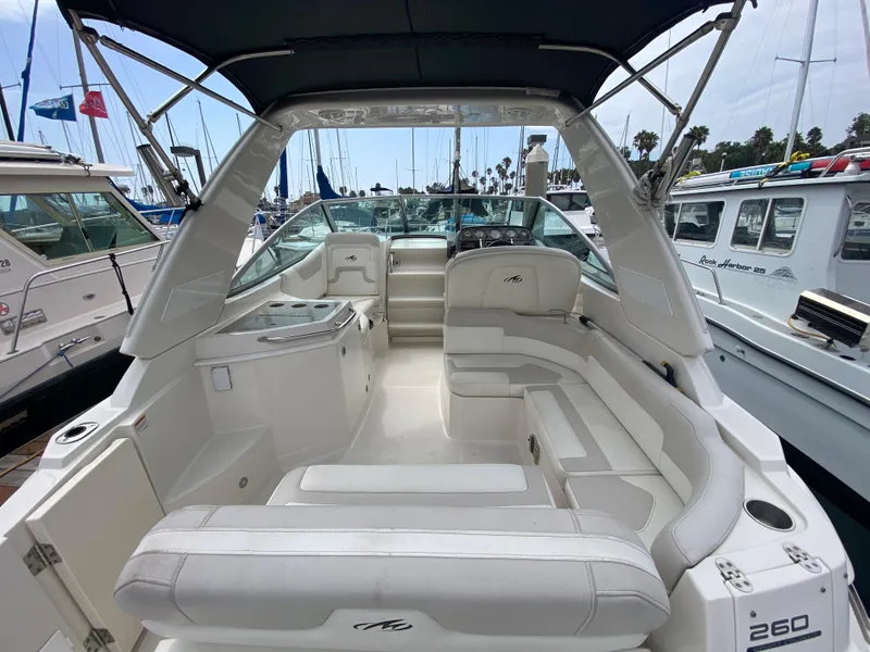 2010 Monterey 260 SCR