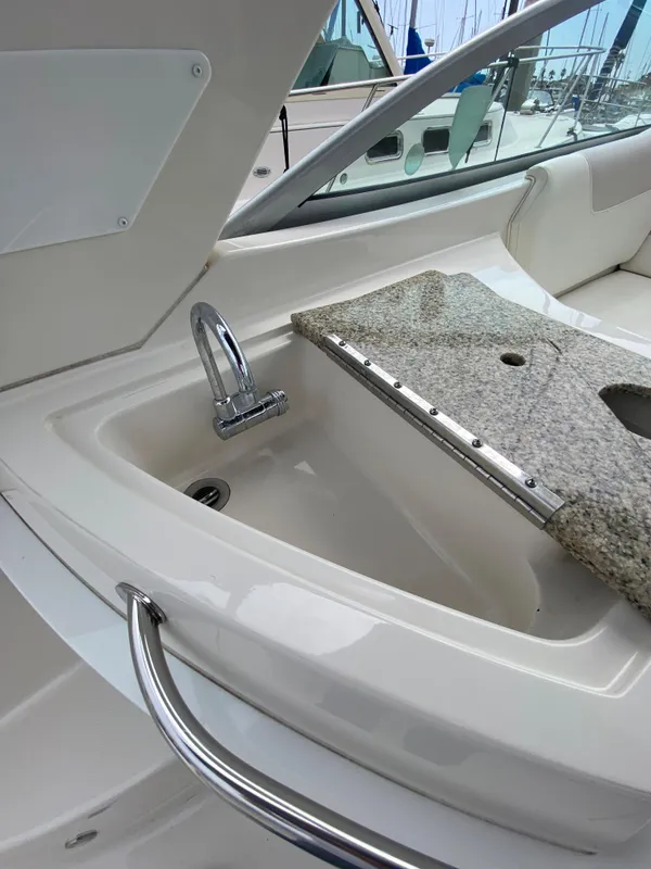2010 Monterey 260 SCR