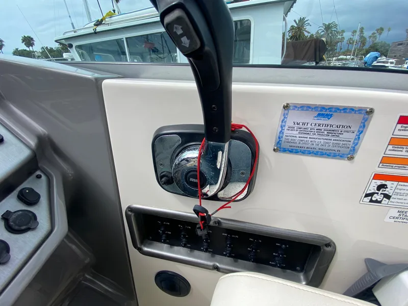 2010 Monterey 260 SCR