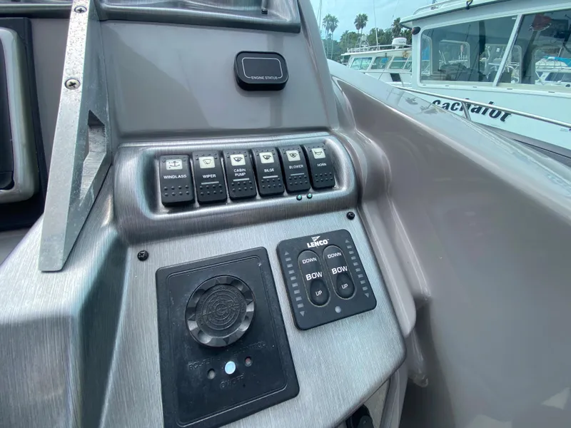 2010 Monterey 260 SCR