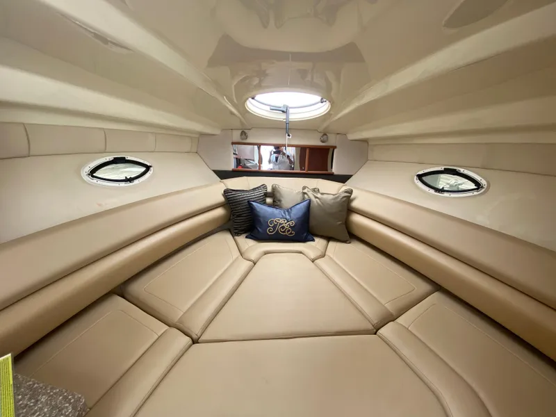 2010 Monterey 260 SCR