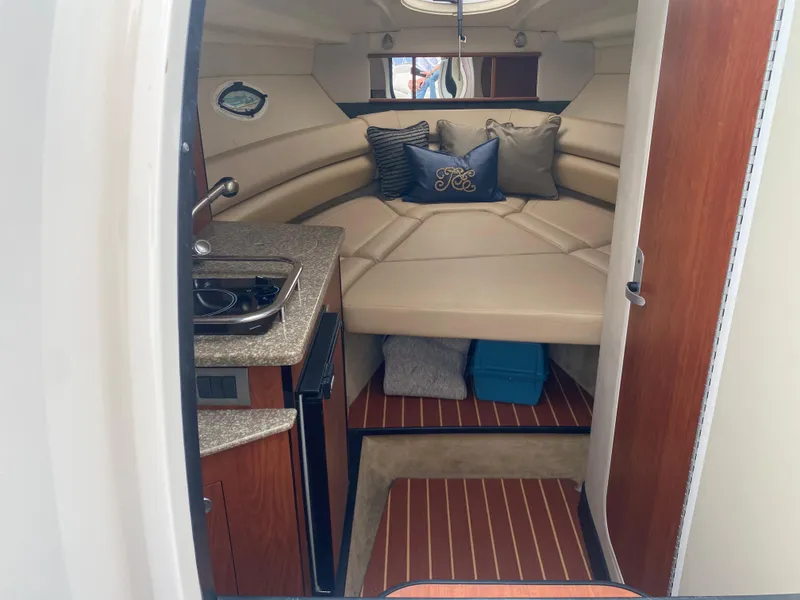 2010 Monterey 260 SCR