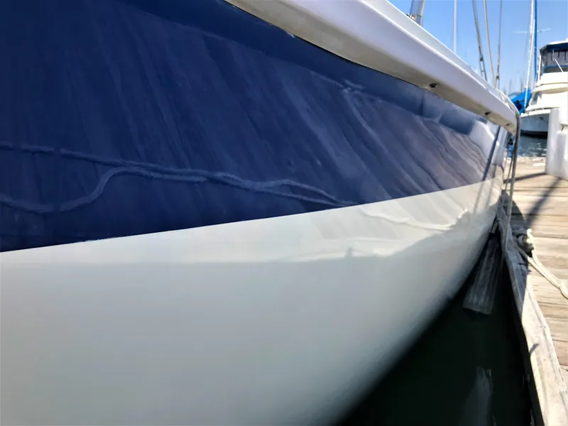 Beautiful Hull LP Paint