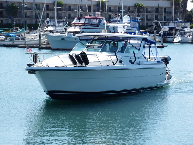 1998 Tiara Yachts 4000 Express