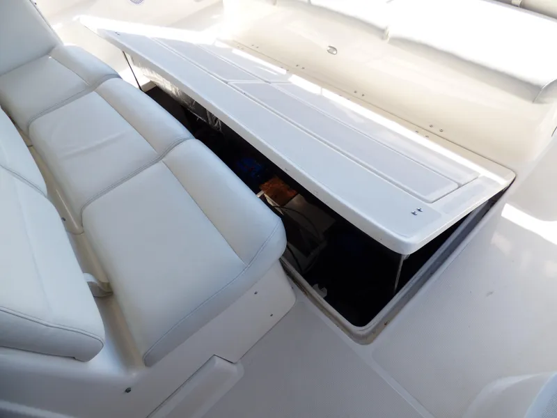 1998 Tiara Yachts 4000 Express