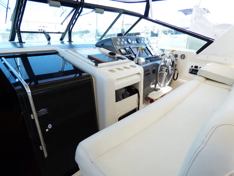1998 Tiara Yachts 4000 Express