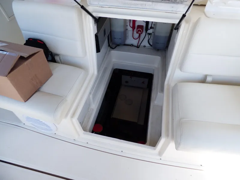 1998 Tiara Yachts 4000 Express